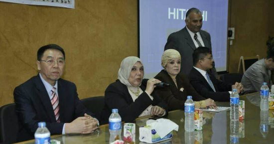 وفد صينى متخصص بالطب التكاملى فى زيارة لجامعة قناة السويس