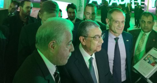 وزير الكهرباء: القطاع تمكن من إضافة 14000 ميجاوات للشبكة خلال عامين
