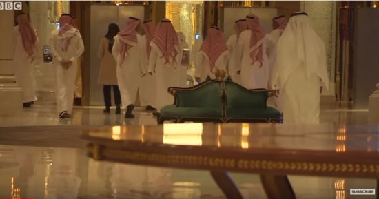 بى بى سى داخل ريتز كارلتون بعد احتجاز مسئولين سعوديين فى قضايا فساد "صور"