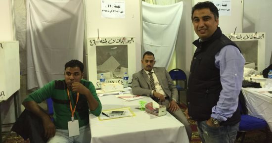 صور.. سيد متولى وكريم شحاتة يدليان بصوتيهما فى انتخابات الزمالك