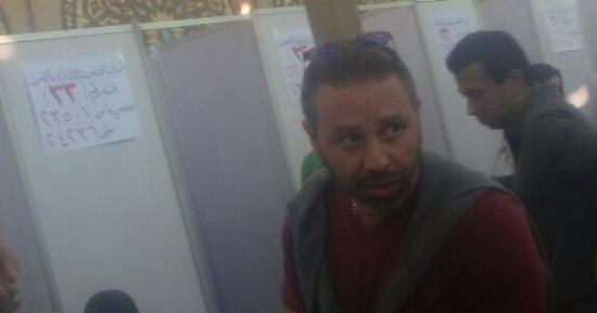 صور.. حازم إمام وعبد المنصف ولقاء الخميسى يصوتون بانتخابات الجزيرة