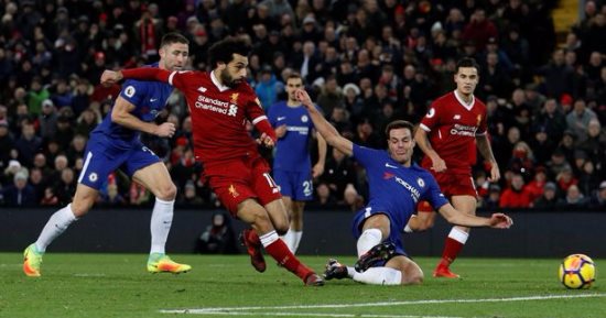 محمد صلاح يواصل التألق فى الدورى الإنجليزي.. الفرعون المصرى يسجل فى تشيلسى ويستعيد صدارة الهدافين.. نجم مصر يرفض الاحتفال حدادًا على أرواح الشهداء.. وأخطاء دفاع ليفربول الكارثية تضيع فوزا جديدا