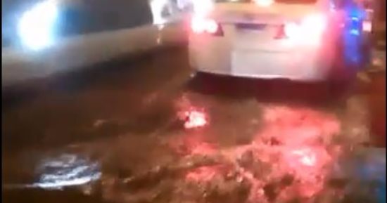 انقطاع المياه عن حى القنطرة والصوالحة لانفجار ماسورة مياه الشرب بكفر الشيخ