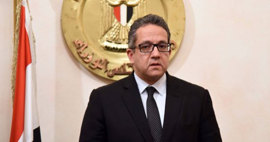 اليوم.. خالد العنانى يتفقد متحف الحضارة ويحل ضيفا على آخر النهار 