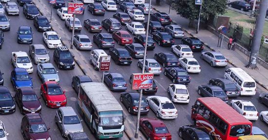 النشرة المرورية.. انتظام حركة السيارات بمحاور وميادين القاهرة والجيزة