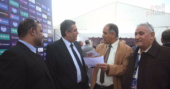 صدور وفيديو.. مشادات بين مندوبى الأندية واتحاد الكرة بعد غلق باب التسجيل