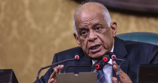رئيس البرلمان لـ"النواب": "هذه ساعة من عمل والحزن فى القلوب"(صور)