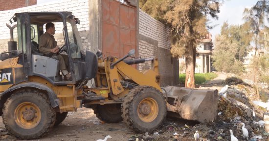 رئيس مركز ومدينة المحلة الكبرى يحرص على حملات النظافة لقرى المحلة الكبرى 