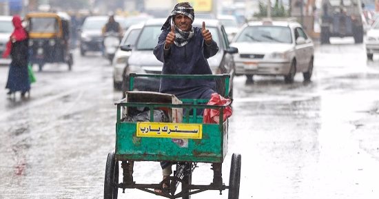 صورة اليوم.. تحت الغيوم.. الرضا بيقتل الهموم