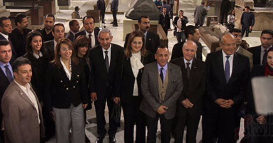 وزير الآثار يفتتح المعرض الأثرى بمناسبة مرور 115 عاما على المتحف المصرى 
