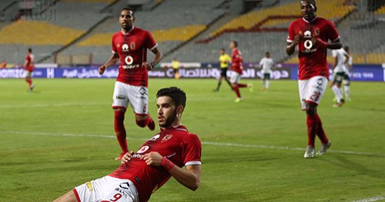 فيديو وصور.. أزارو يهدر هدفا للأهلى أمام المصرى