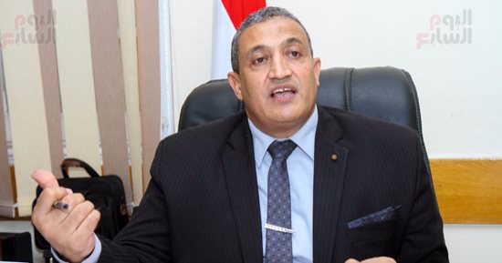 نائب محافظ القاهرة: انهيار عقارى الساحل بسبب حفر لإنشاء مبنى ثالث بجوارهما