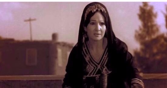 صورة نادرة للفنانة الراحلة شادية من أمام معبد الدير البحرى فى الأقصر