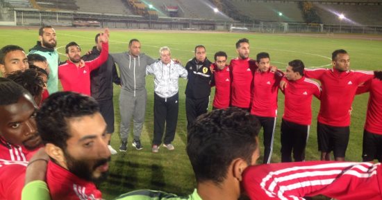 حلمى طولان يجتمع بلاعبى الطلائع بعد تولى المهمة