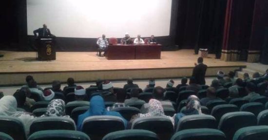 صور.. منطقة الأقصر الأزهرية تحتفل بالمولد النبوى الشريف