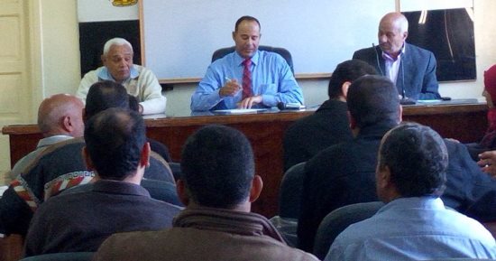 رئيس بركة السبع يجتمع برؤساء القرى المحلية لتلبية مطالب المواطنين 