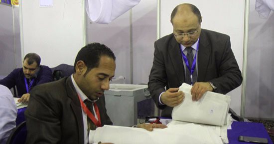 شاهد عملية فرز صناديق انتخابت الأهلى بعد غلق باب التصويت