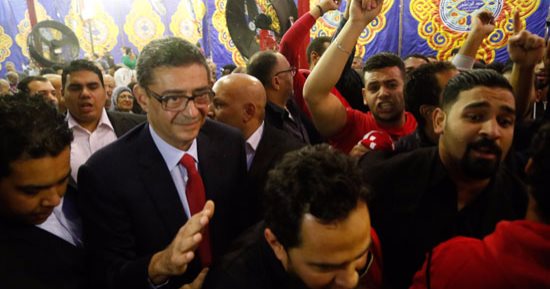 قائمة محمود طاهر توفر 55 حافلة لخدمة أعضاء الأهلى فى الانتخابات