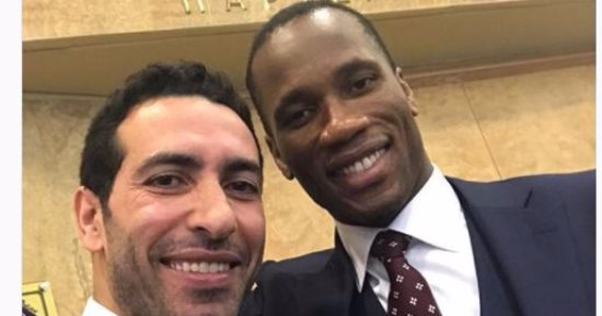 أبو تريكة بصحبة دروجبا فى قرعة مباريات كأس العالم: "مع أسطورة أفريقيا"