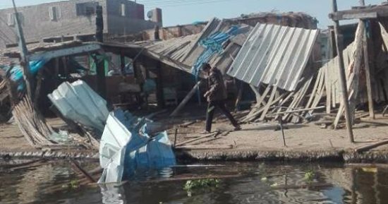 المسطحات المائية تشن حملة لإزالة شوادر سمك مخالفة بالدقهلية