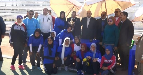صور.. التربية الرياضية بالمنيا تفوز ببطولة خماسى القدم طالبات    