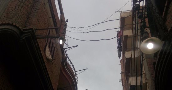 صور.. اضبط مخالفة.. إضاءة أعمدة الكهرباء نهارًا فى مدينة زفتى 
