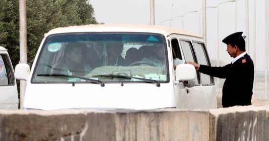 المرور يضبط 4470 مخالفة مرورية بمحاور وميادين الجيزة خلال 24 ساعة