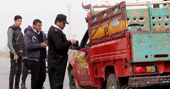 مدير الإدارة العامة للمرور يتفقد الطرق الرابطة بين المحافظات لتأمين الرحلات