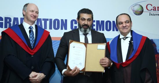 كامبريدج البريطانية تمنح الدكتوراه الفخرية لنيللى كريم وياسر جلال ومارجو حداد