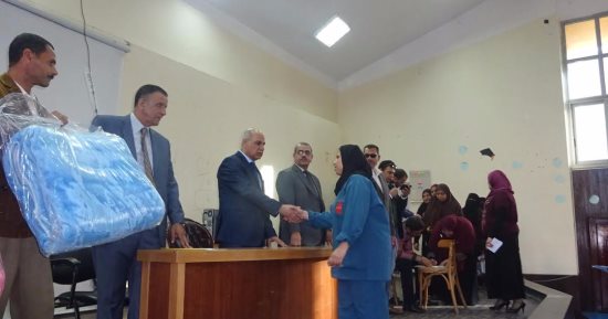 توزيع 400 بطانية على العاملين والطلاب الأكثر احتياجا بجامعة كفر الشيخ