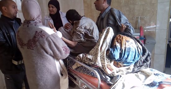 محافظ سوهاج يوجه بصرف معاش لفتاة وشقيقها يعيشان داخل حفرة وغرفة مظلمة