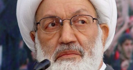 نقل رجل الدين البحرينى آية الله عيسى قاسم إلى المستشفى