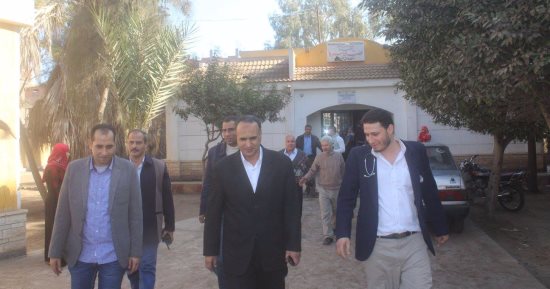 مساعد محافظ كفر الشيخ يحيل 19 موظفا للتحقيق