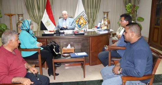 محافظ جنوب سيناء يتابع الموقف التنفيذى لمشروعات الطرق بتكلفة 700 مليون جنيه