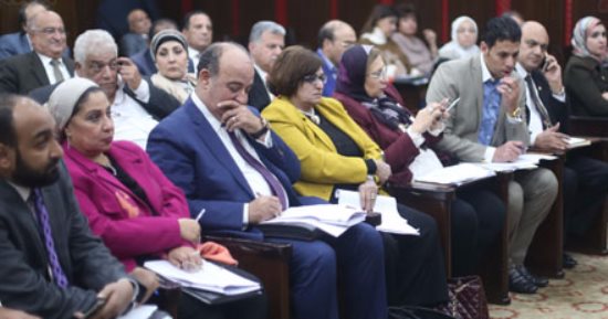 صحة البرلمان تلزم صاحب العمل بدفع 4% من أجر اشتراك العامل بقانون التأمين الصحى