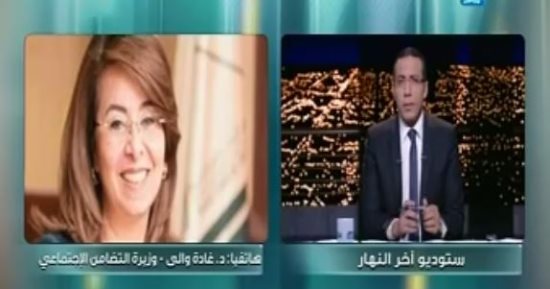 وزيرة التضامن: هناك إرادة سياسية لتنمية سيناء.. وشريف إسماعيل "زى الفل" (فيديو)