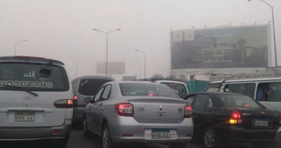 المرور تجرى عمليات تفويج للسيارات على طريقى الإسكندرية الصحراوى والعلمين