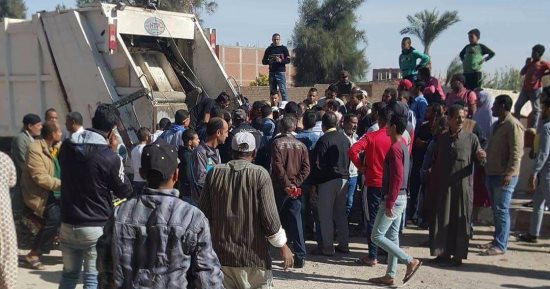 العثور على جثة طفل داخل صندوق قمامة بالسويس