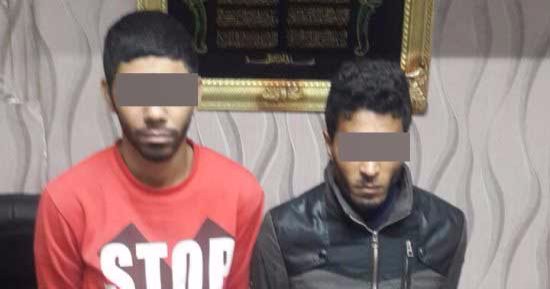كاميرات المراقبة تكشف عاطلين عقب خطف حقيبة ربة منزل فى عابدين