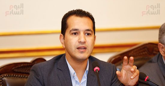 محمد الدسوقى رشدى: اكتشفنا أن القرضاوى "أفاق وكذاب"  (صور)