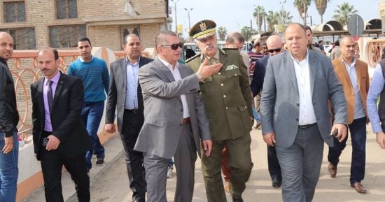 صور .. محافظ كفرالشيخ يتفقد المحاور الجديدة ويأمر بفتح محاور أخرى