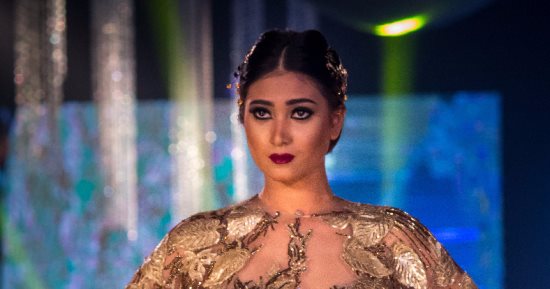 "فرح" أصغر موديل فى مصر.. جيجى حديد مثلها الأعلى وتحلم بارتداء أزياء إيلى صعب