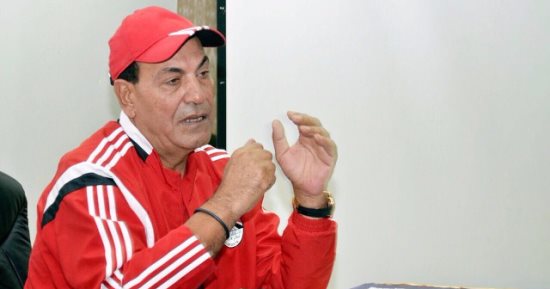 صور.. فكرى صالح يحاضر حراس مرمى الوطن العربى
