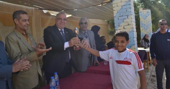 مدير تعليم الوادى الجديد يشهد ختام دورى كرة القدم لـ"الابتدائية بالخارجة