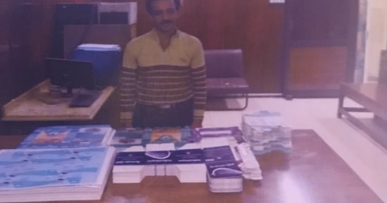 صور.. الأموال العامة تضبط صاحب مطبعة وعامل وراء تقليد العلامات التجارية