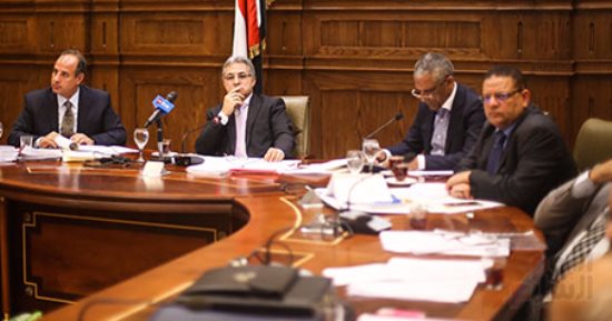 محافظ الغربية يطالب بإصدار قانون "التصالح فى مخالفات البناء"