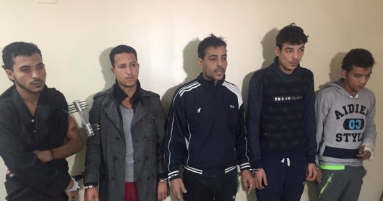 مباحث القاهرة تضبط عصابة وراء سرقة مليون جنيه و6 سيارات بالإكراه