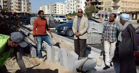 صور.. محافظ البحر الأحمر يتفقد التطورات بمنطقة الكوثر والممشى السياحى بالغردقة