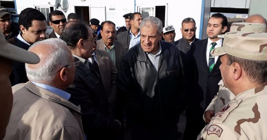 صور.. إبراهيم محلب: سعيد بمستوى تطهير بحيرة المنزلة 
