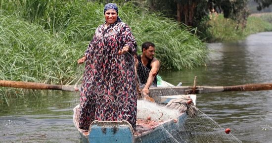 صورة اليوم.. اللى معاه ربنا يمشى عالمياه